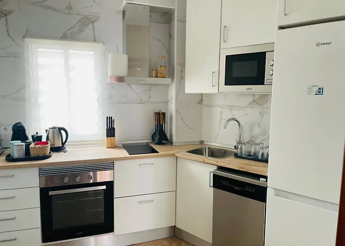 Dona Berenguela 16 Centro & Estacion *